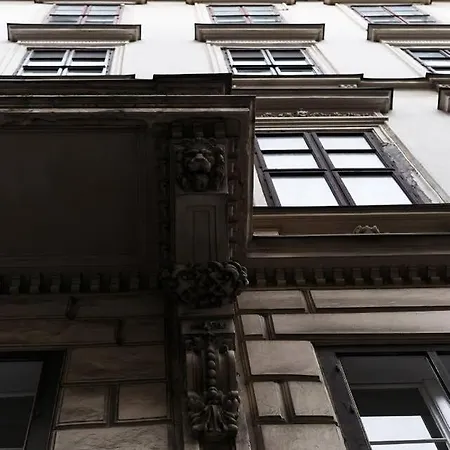 Very Central Apartment Close To Basilica Budapest Exterior photo